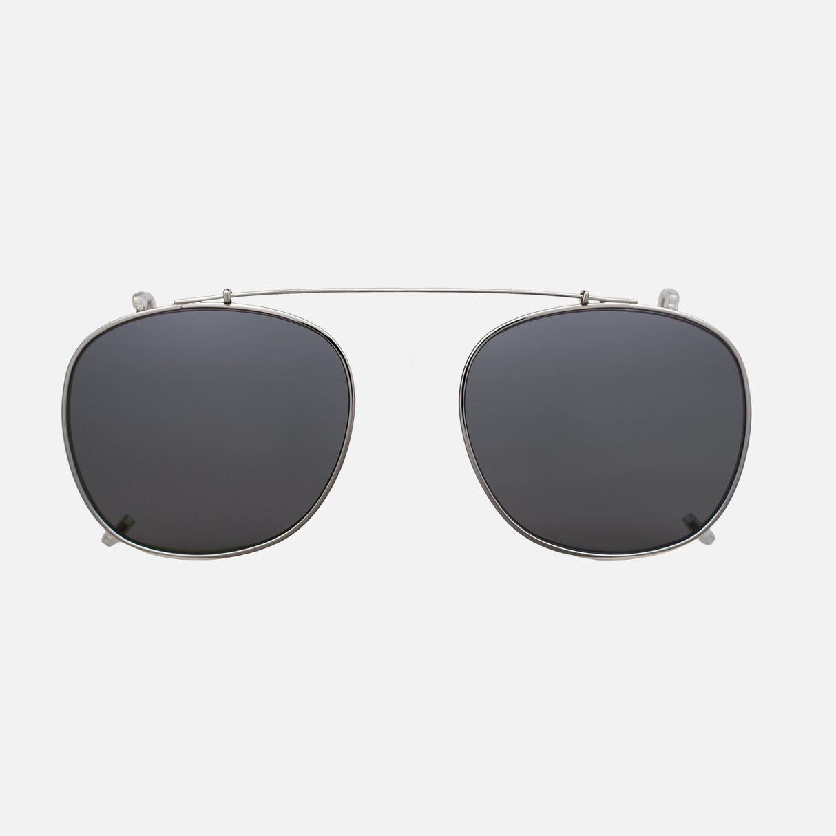 Vienna Large Clip-ons Silver & Grey